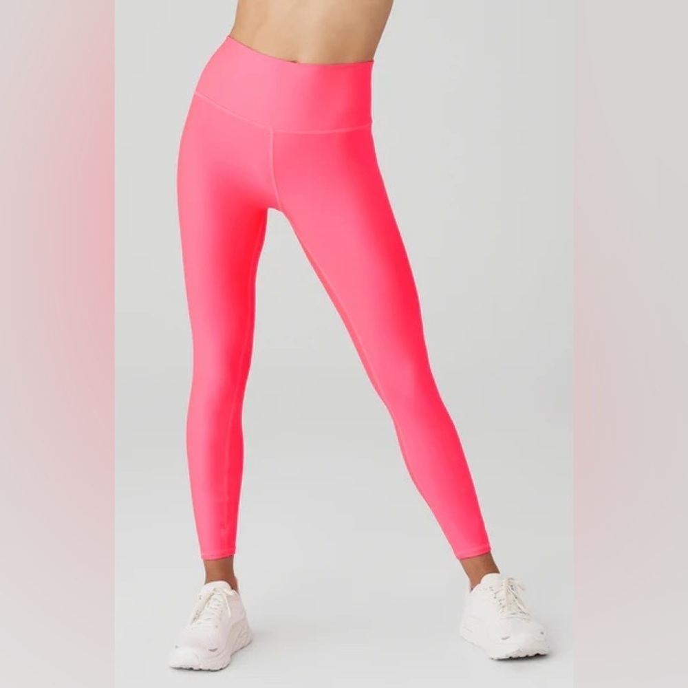 ALO High Rise Airlift Leggings in Fluorescent Pink Coral Size S